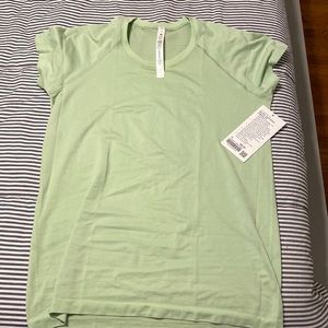Swiftly tech short sleeve 2.0 NWT, size 12 light green